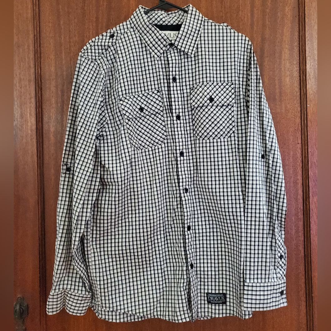 Dravus Button Up Medium